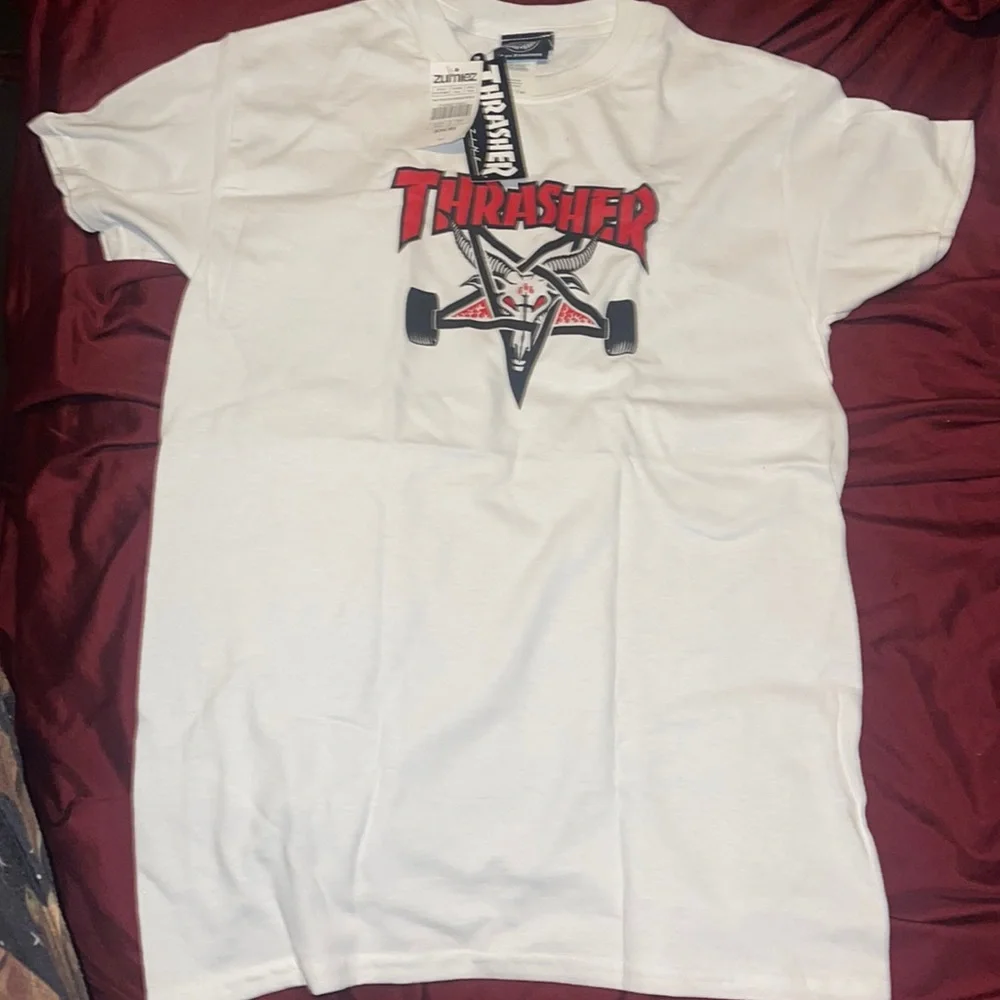 White Thrasher Skategoat Shirt Two Tone - Picture 2 of 3
